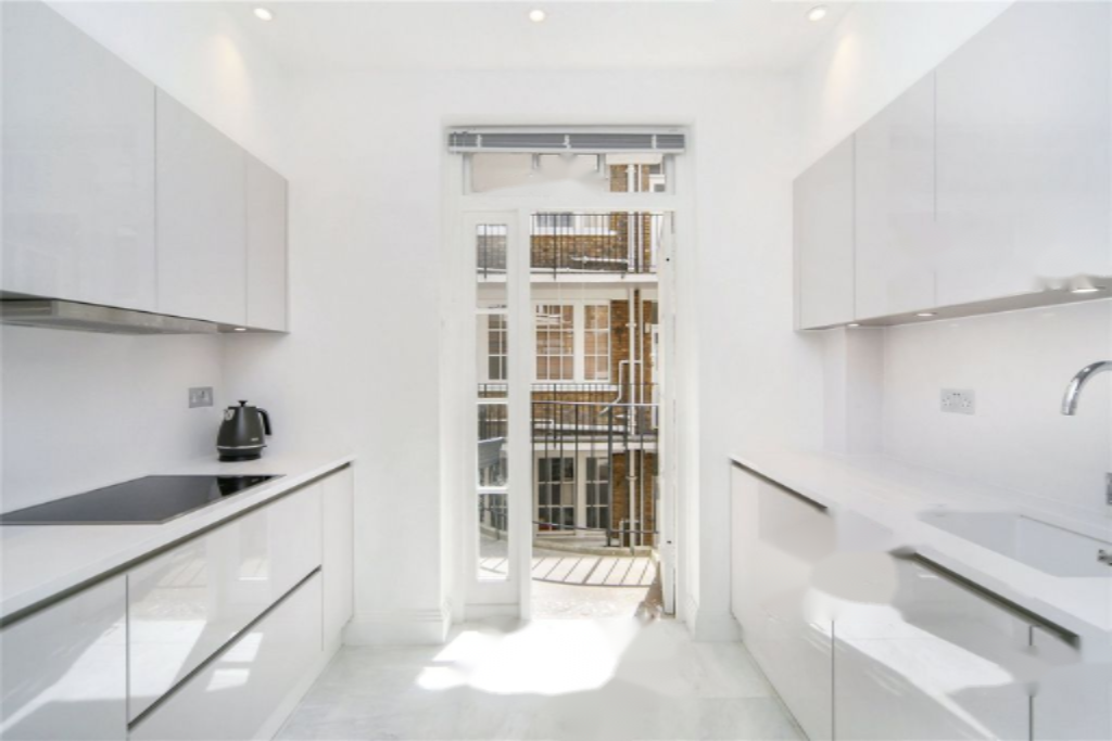 Flat in London, United Kingdom, 93 m² - picture 9