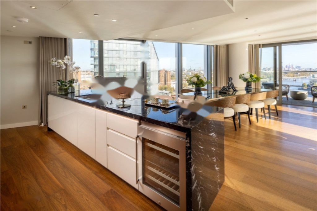 Flat in London, United Kingdom, 208 m² - picture 9