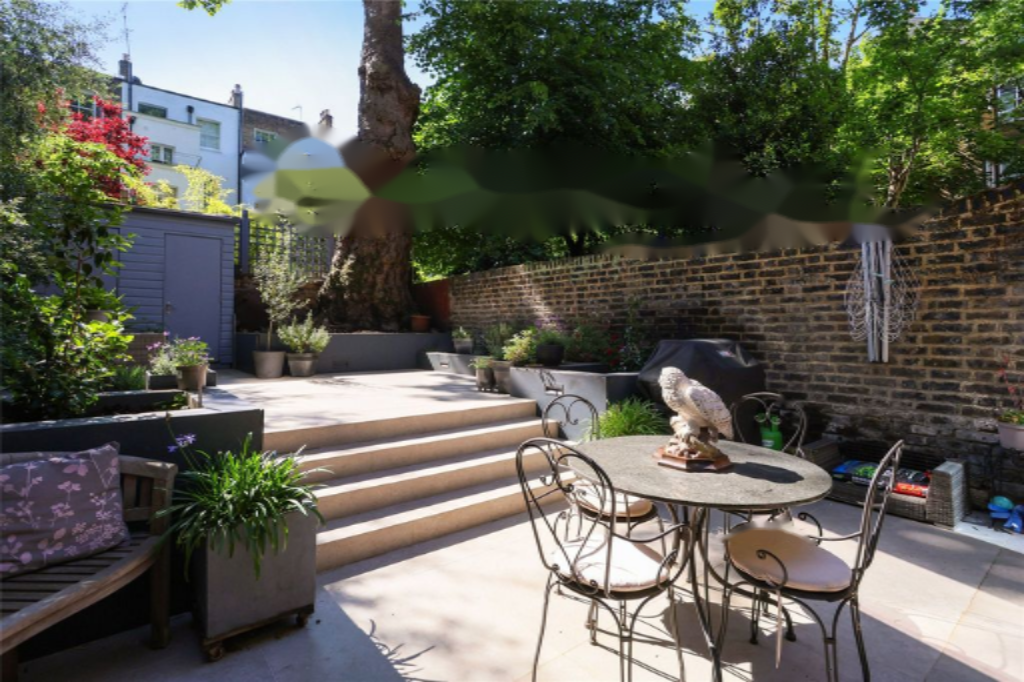 Flat in London, United Kingdom, 105 m² - picture 10