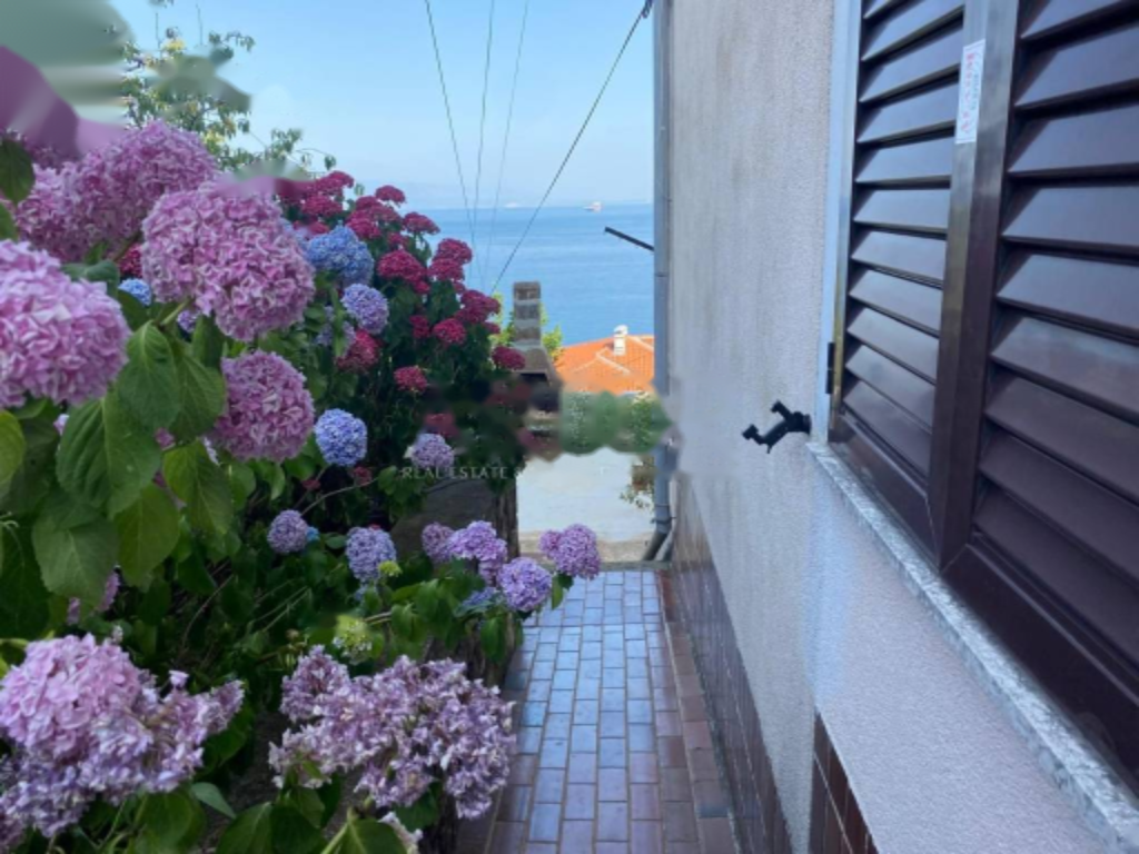 Flat in Opatija, Croatia, 39 m² - picture 11