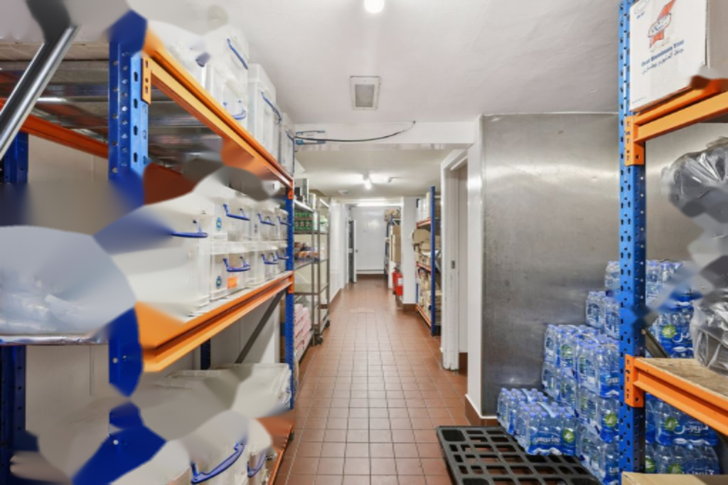 Flat in London, United Kingdom, 204 m² - picture 11