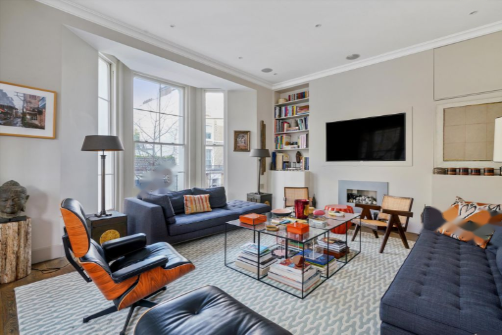 Flat in London, United Kingdom, 195 m² - picture 13