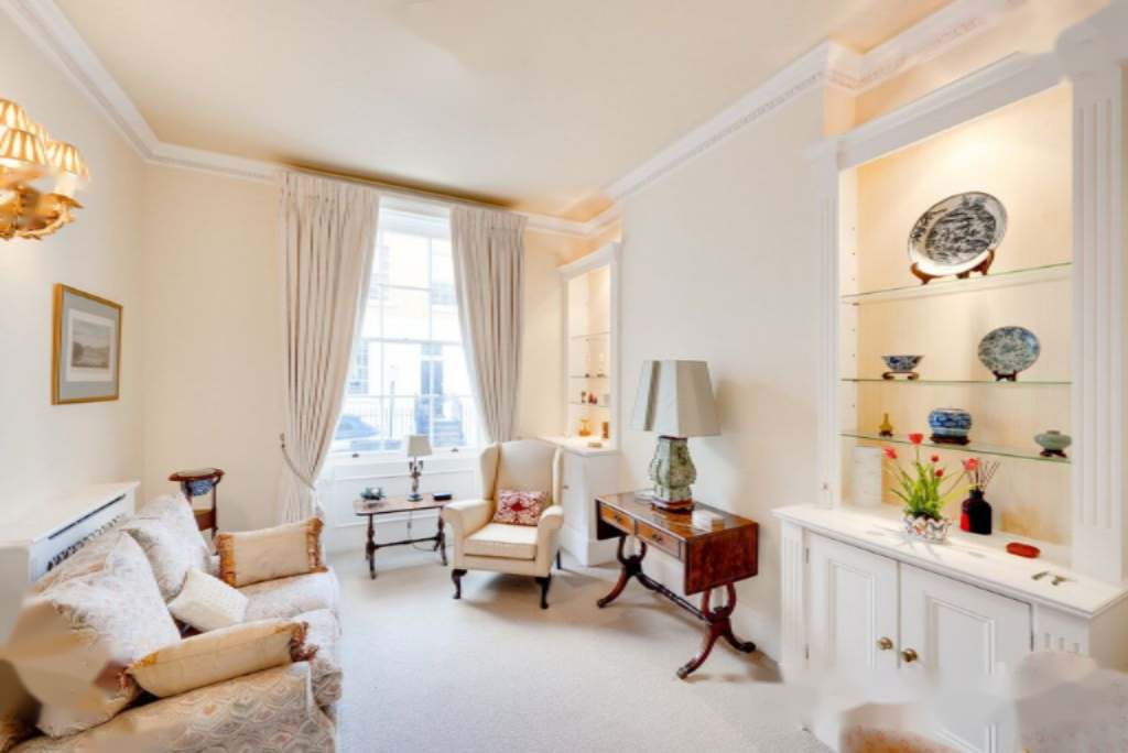 Flat in London, United Kingdom, 130 m² - picture 13