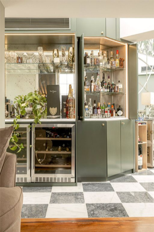 Flat in London, United Kingdom, 231 m² - picture 13