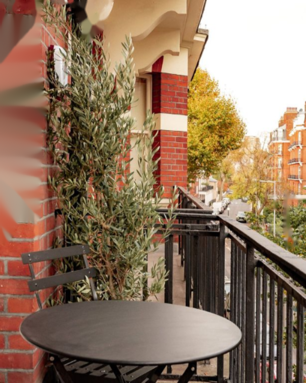 Flat in London, United Kingdom, 174 m² - picture 14