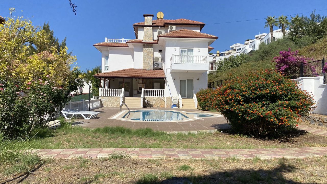 Villa en Alanya, Turquia, 300 m² - imagen 1
