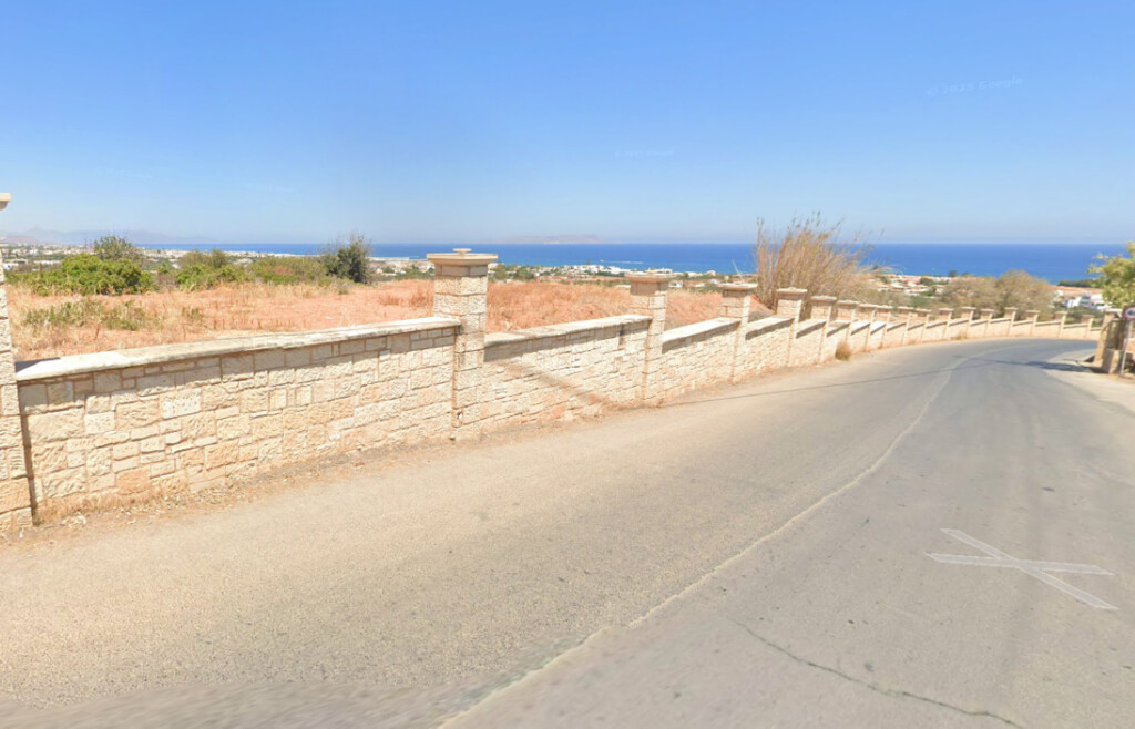 Land in Heraklion, Greece, 6 300 m² - picture 1