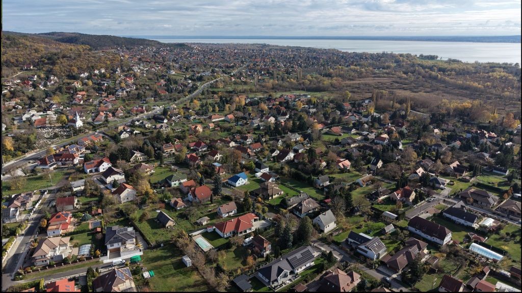 Terrain à Gyenesdiás, Hongrie, 600 m² - image 2