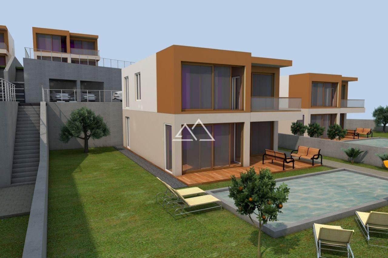 Flat in Tivat, Montenegro - picture 4