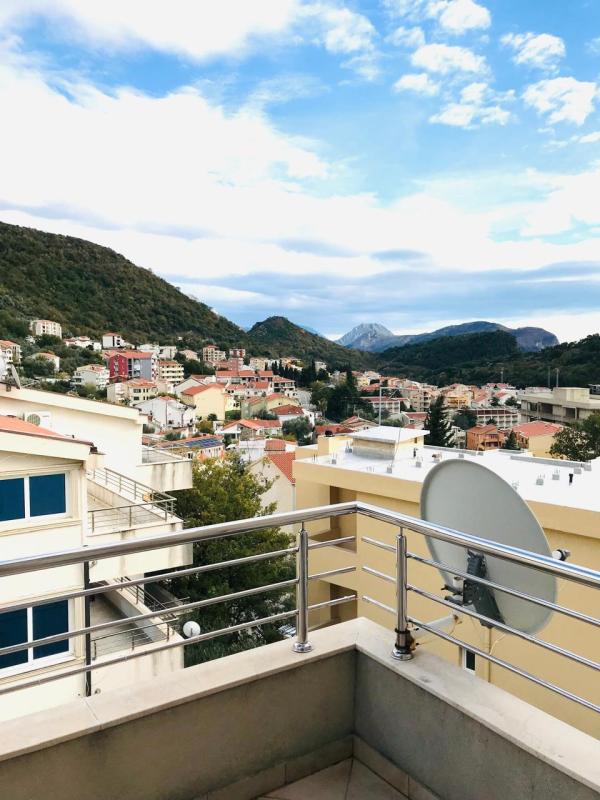 Appartamento a Petrovac, Montenegro, 61 m² - foto 3