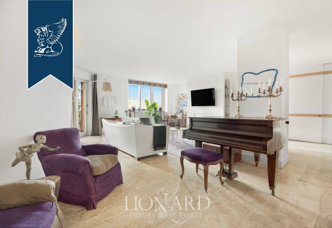 Apartment in Milan, Italy, 263 m² - picture 3