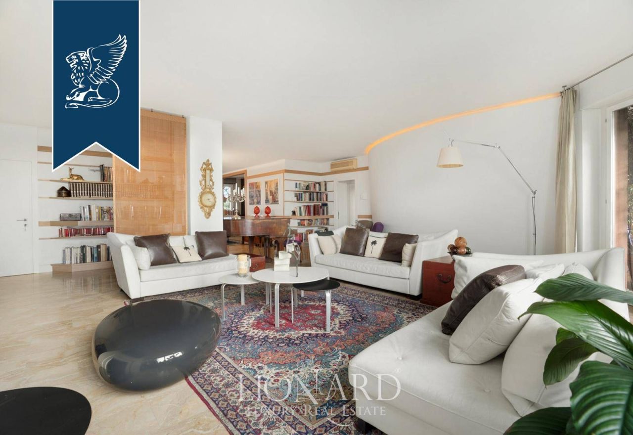 Apartment in Milan, Italy, 263 m² - picture 5