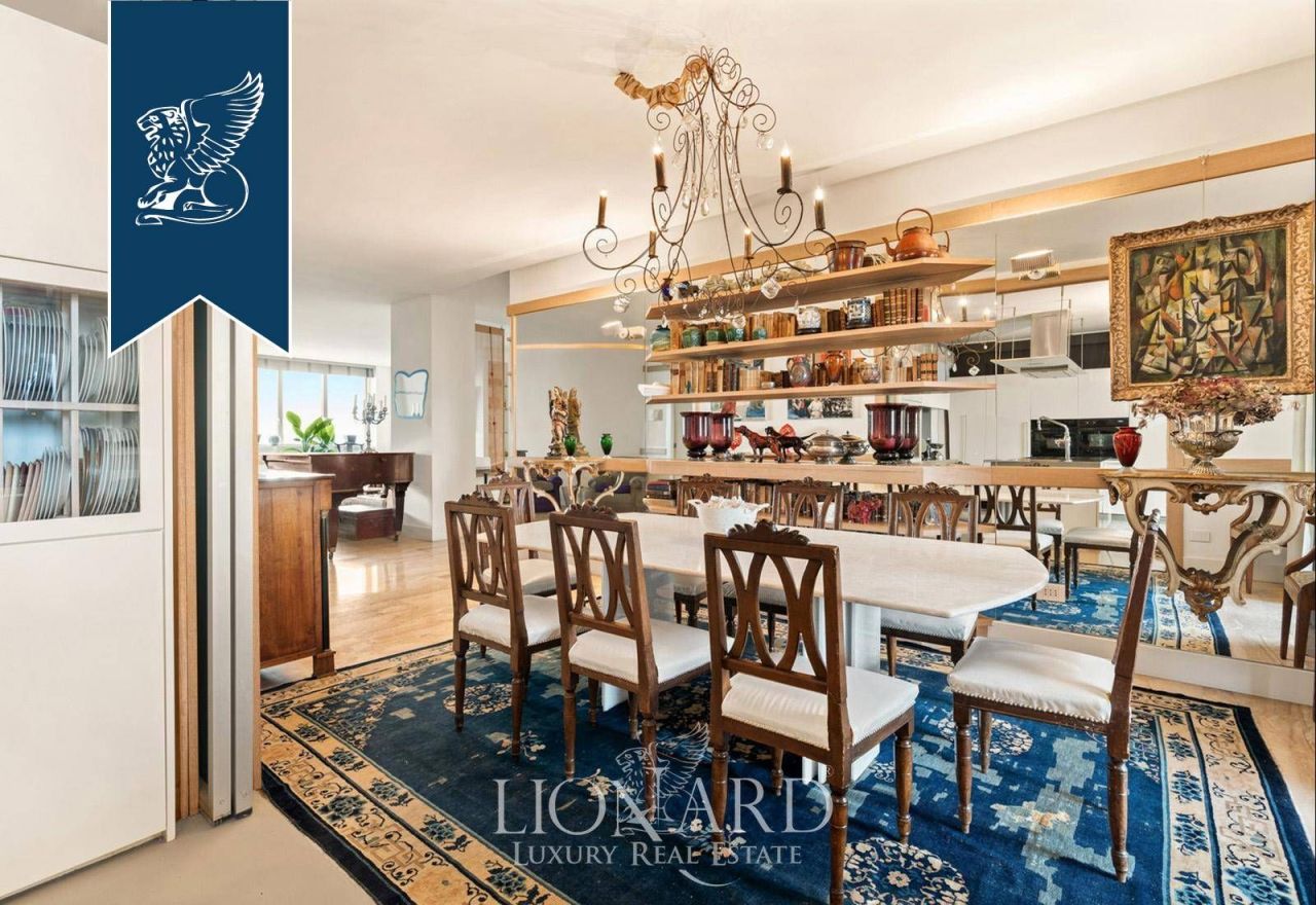 Apartment in Milan, Italy, 263 m² - picture 10