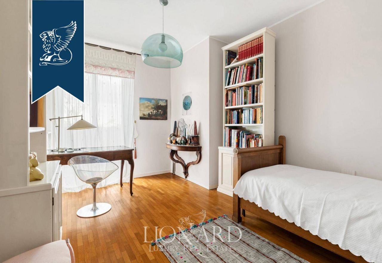 Apartment in Milan, Italy, 263 m² - picture 14