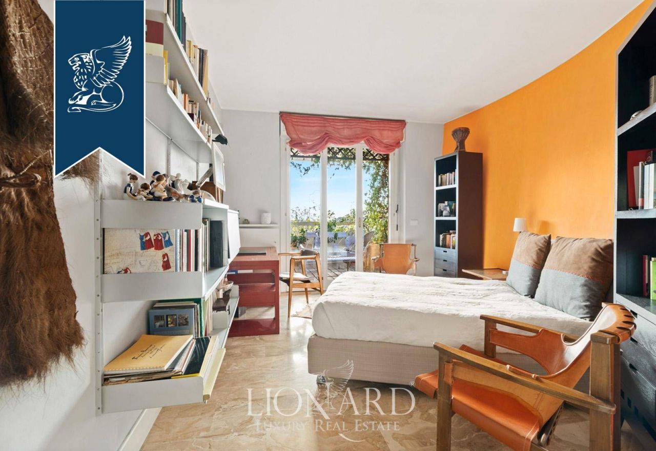 Apartment in Milan, Italy, 263 m² - picture 18