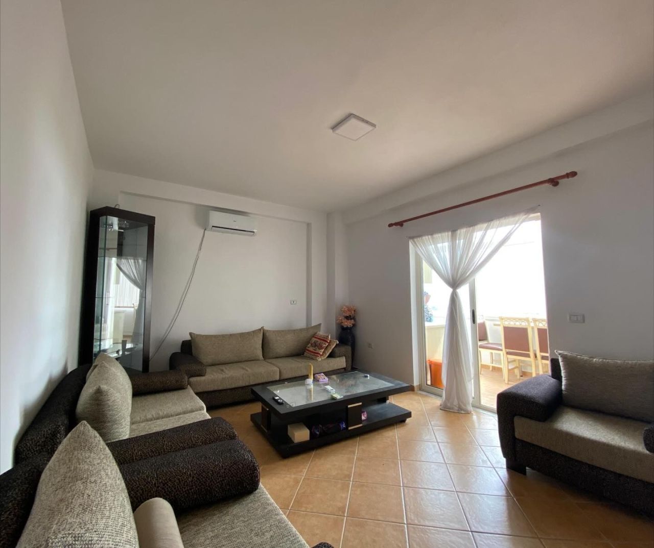 Piso en Durres, Albania, 68 m² - imagen 1