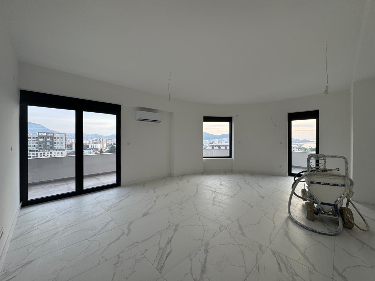 Flat in Bar, Montenegro, 103 m² - picture 2