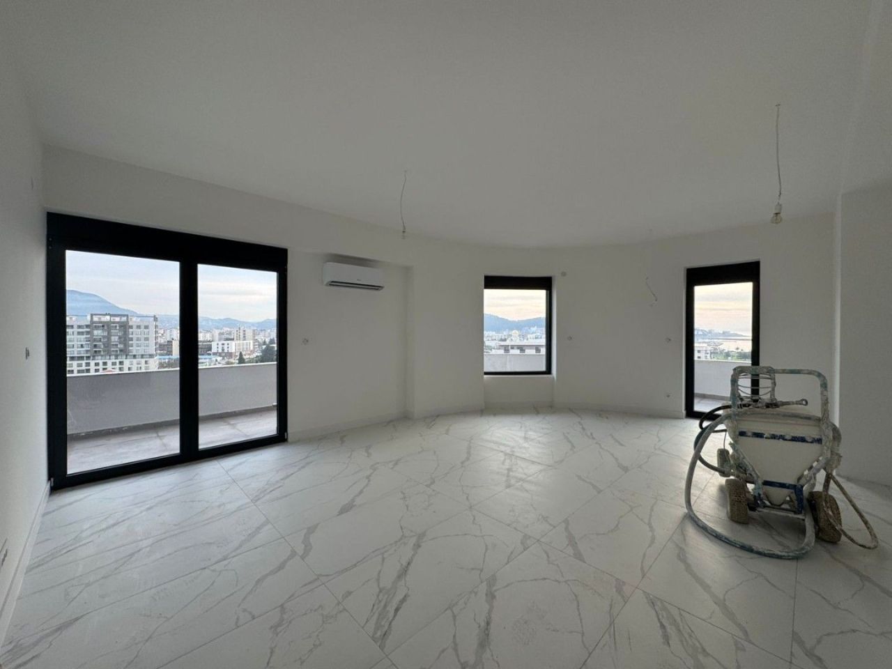 Flat in Bar, Montenegro, 103 m² - picture 4