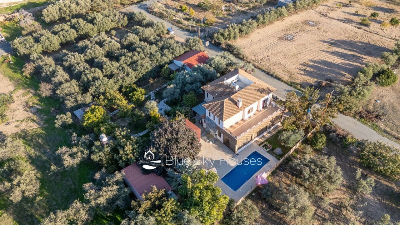 Villa in Limassol, Cyprus, 420 m² - picture 2
