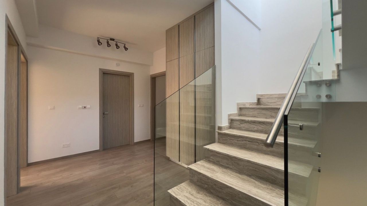 Villa in Limassol, Cyprus - picture 12