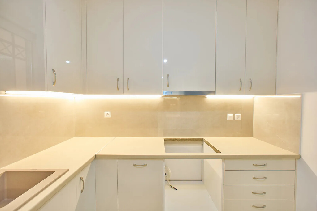 Flat in Athens, Greece, 122 m² - picture 9