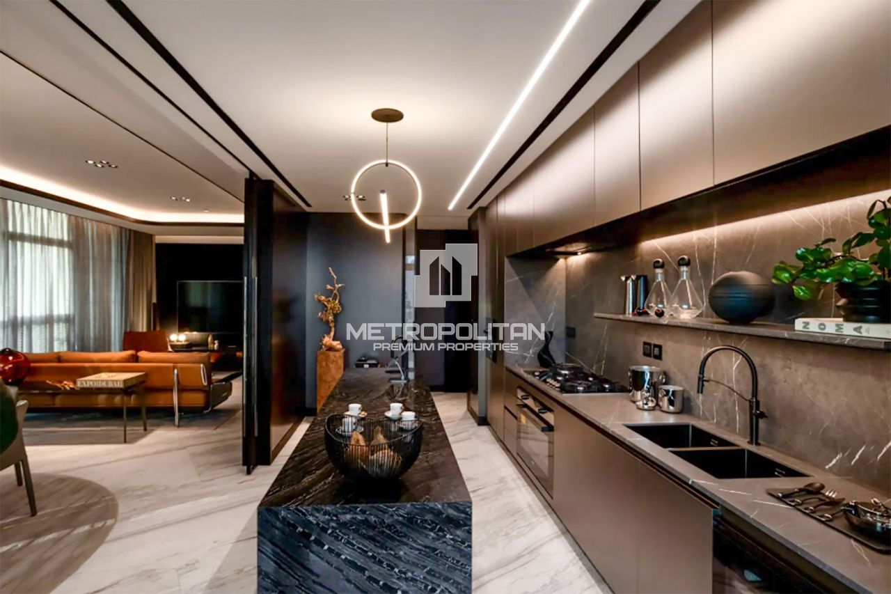 Apartment in Dubai, UAE, 248 m² - picture 3