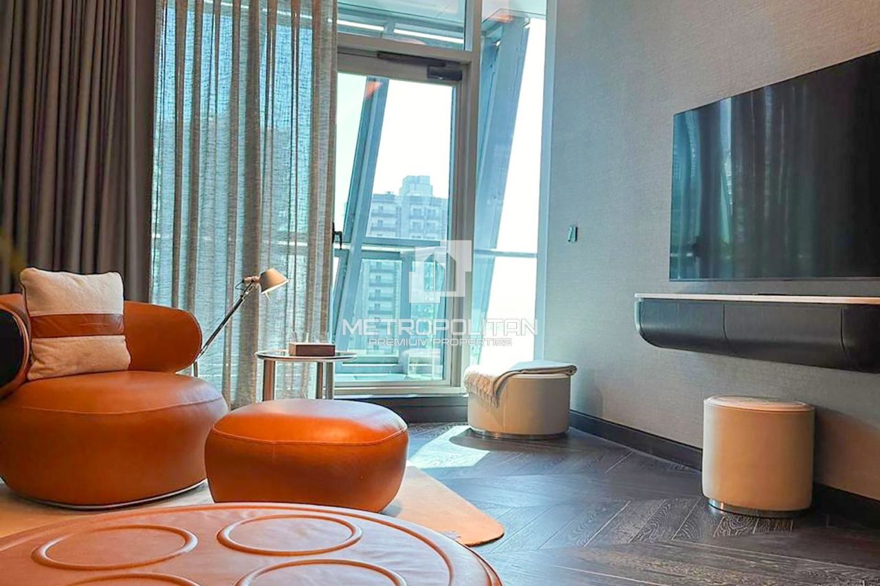 Apartment in Dubai, UAE, 248 m² - picture 4