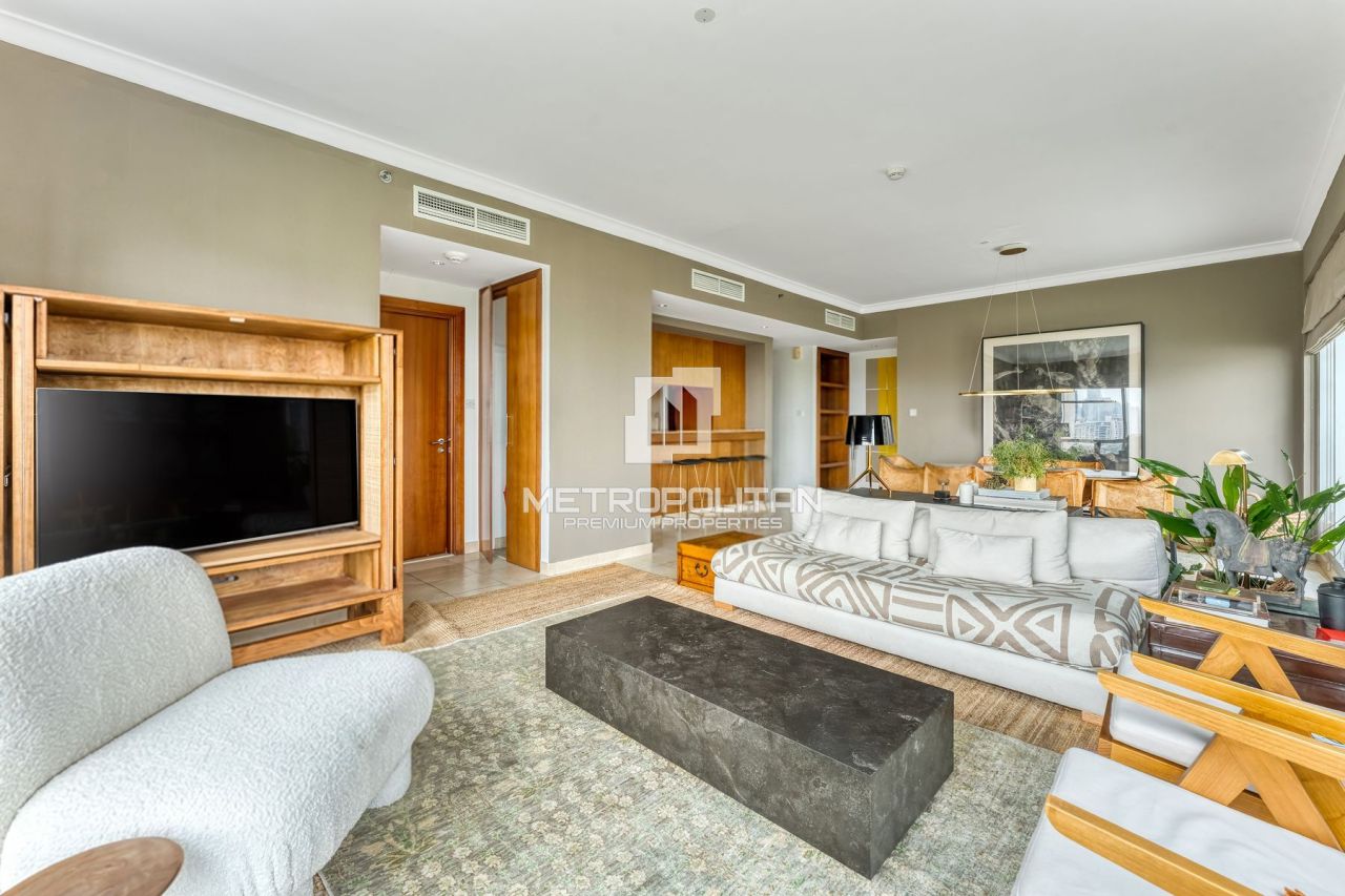 Apartment in Dubai, UAE, 130 m² - picture 4