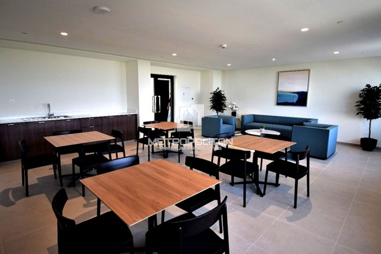 Apartment in Dubai, UAE, 60 m² - picture 4