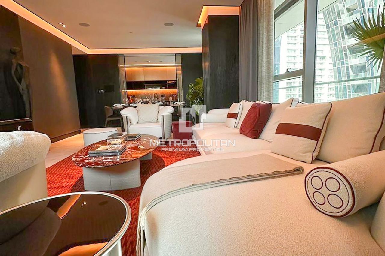 Apartment in Dubai, UAE, 248 m² - picture 8