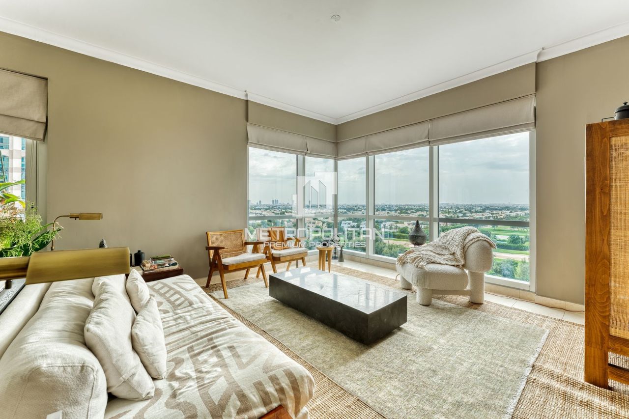 Apartment in Dubai, UAE, 130 m² - picture 11