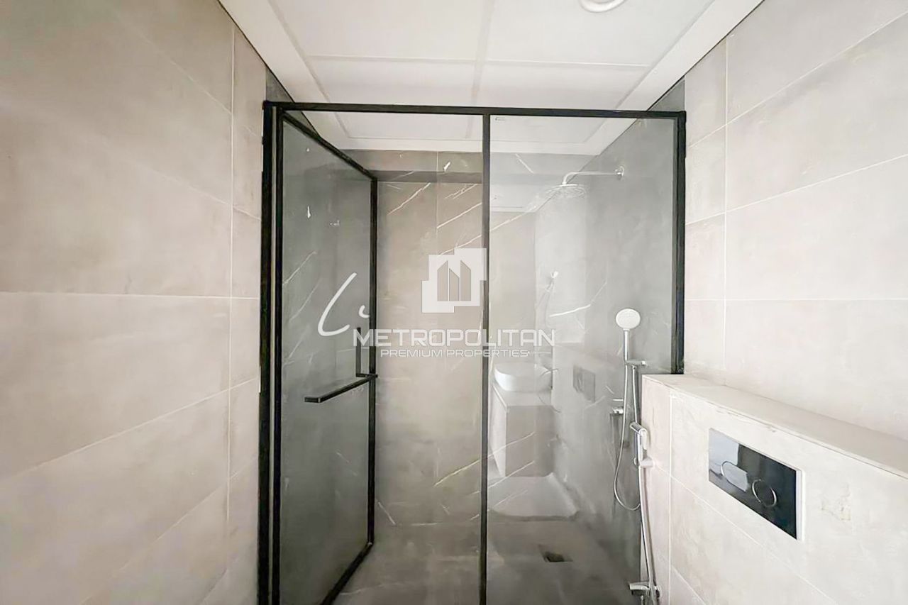 Apartment in Dubai, UAE, 89 m² - picture 11