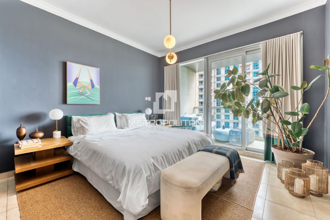 Apartment in Dubai, UAE, 130 m² - picture 16