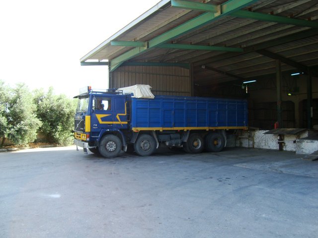 Industrial en Heraclión, Grecia, 2 000 m² - imagen 8