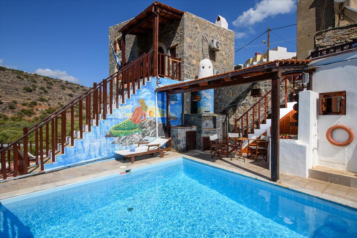 Hotel en Agios Nikolaos, Grecia, 745 m² - imagen 1