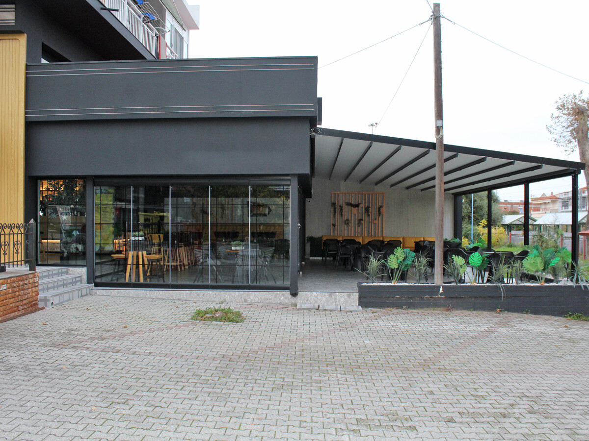 Propiedad comercial en Paralia, Grecia, 250 m² - imagen 2