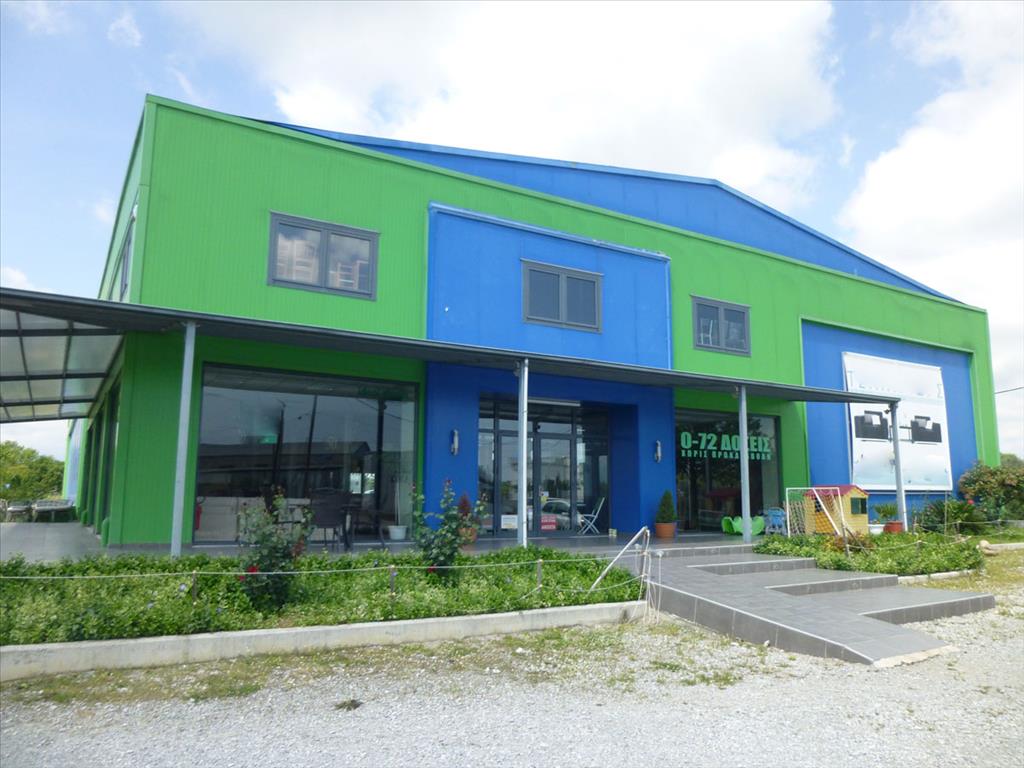 Propiedad comercial en Paralia, Grecia, 2 800 m² - imagen 1