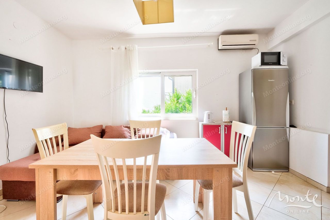 Villa in Muo, Montenegro, 174 m² - picture 9