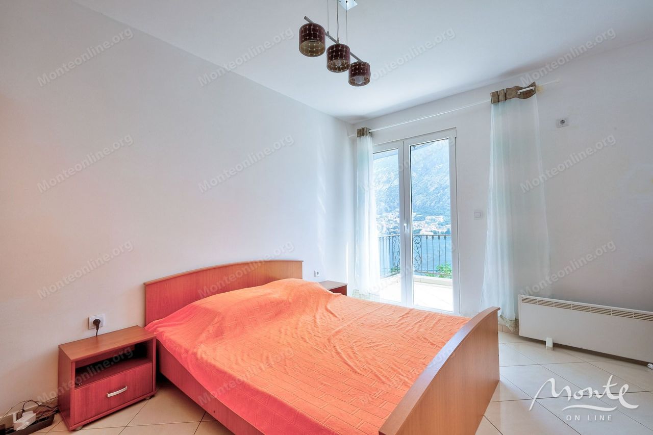 Villa in Muo, Montenegro, 174 m² - picture 15