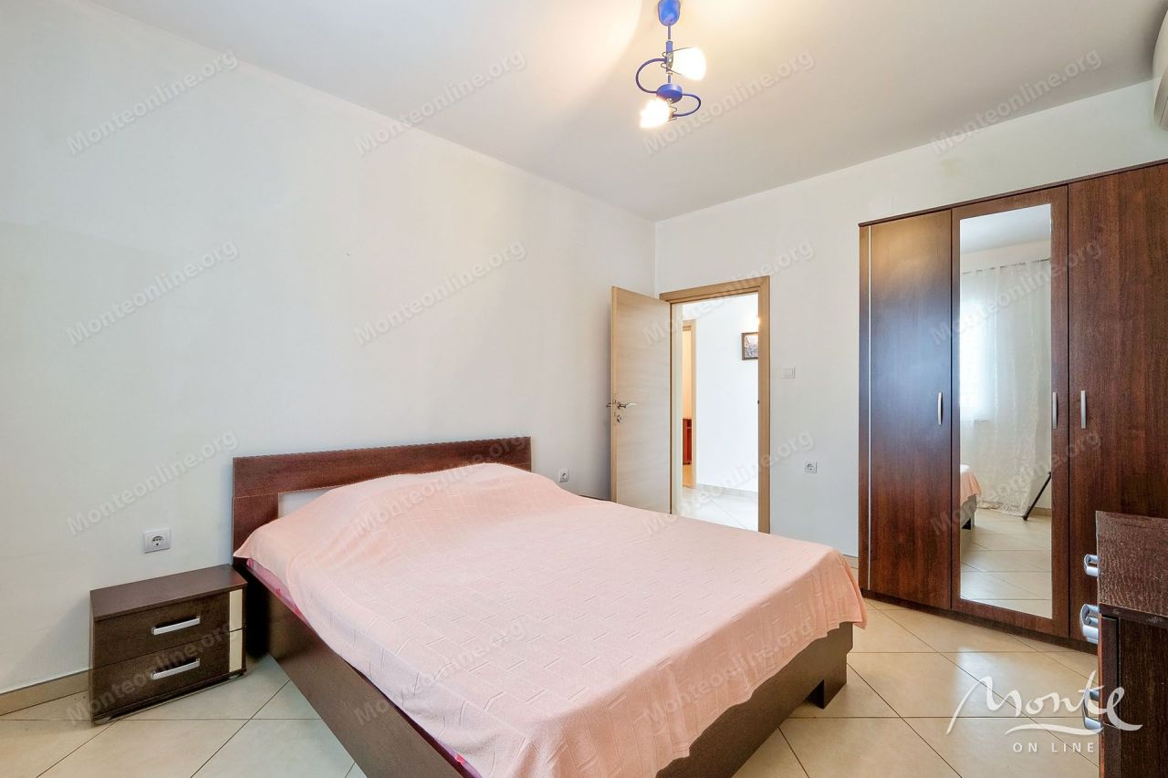 Villa in Muo, Montenegro, 174 m² - picture 18