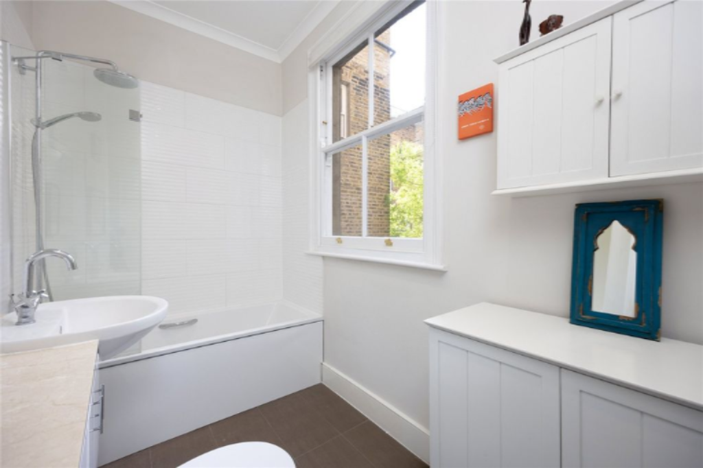 Piso en Londres, Reino Unido, 93 m² - imagen 1