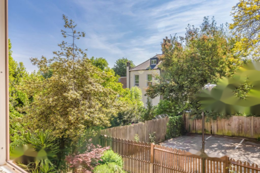 Flat in London, United Kingdom, 50 m² - picture 1