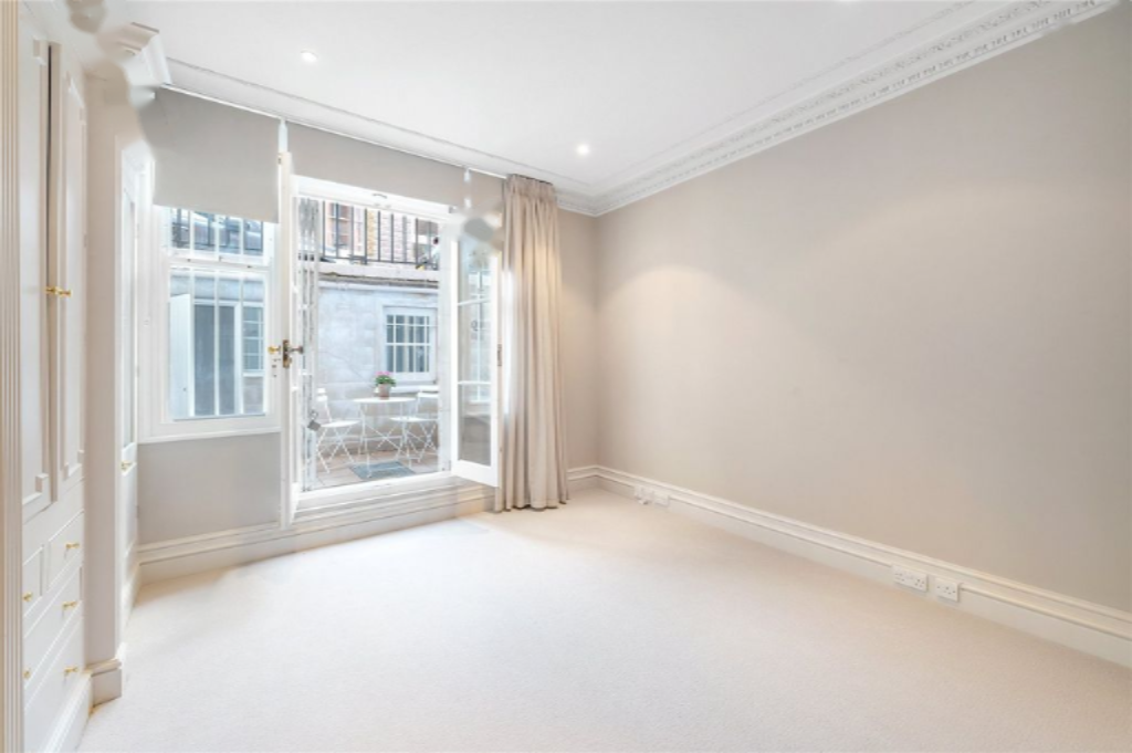 Piso en Londres, Reino Unido, 84 m² - imagen 1