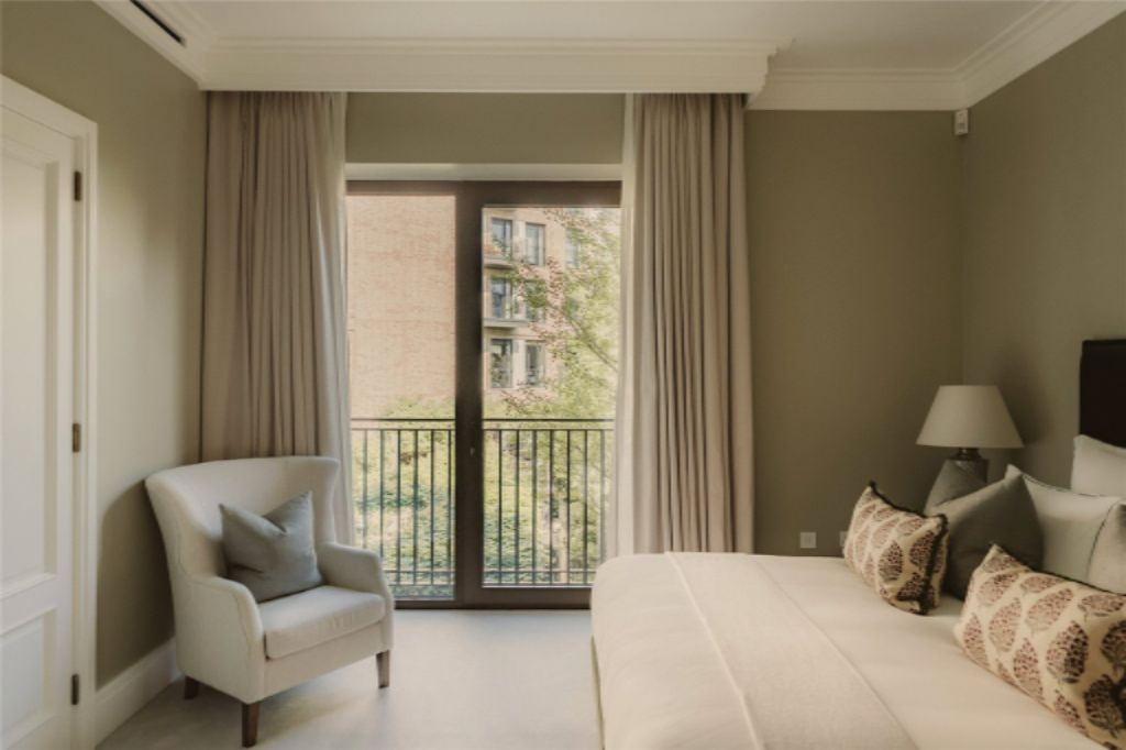 Piso en Londres, Reino Unido, 162 m² - imagen 1