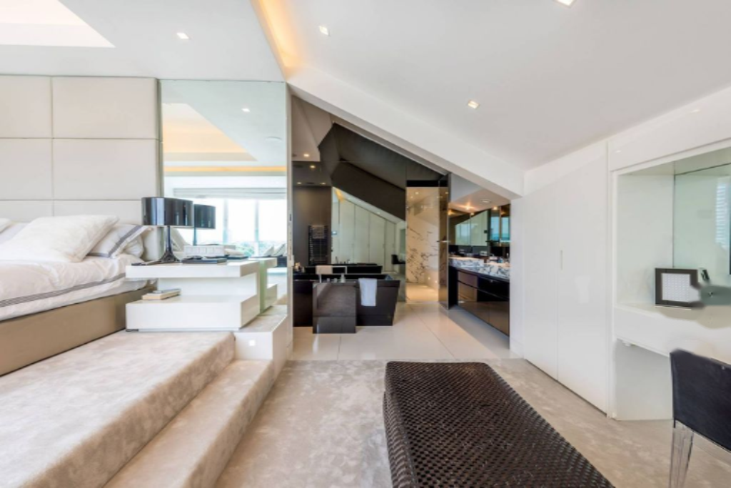 Wohnung in London, Großbritannien, 373 m² - Foto 1