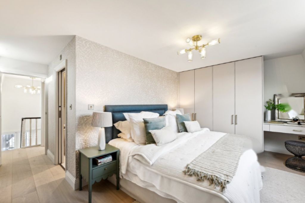 Piso en Londres, Reino Unido, 109 m² - imagen 1