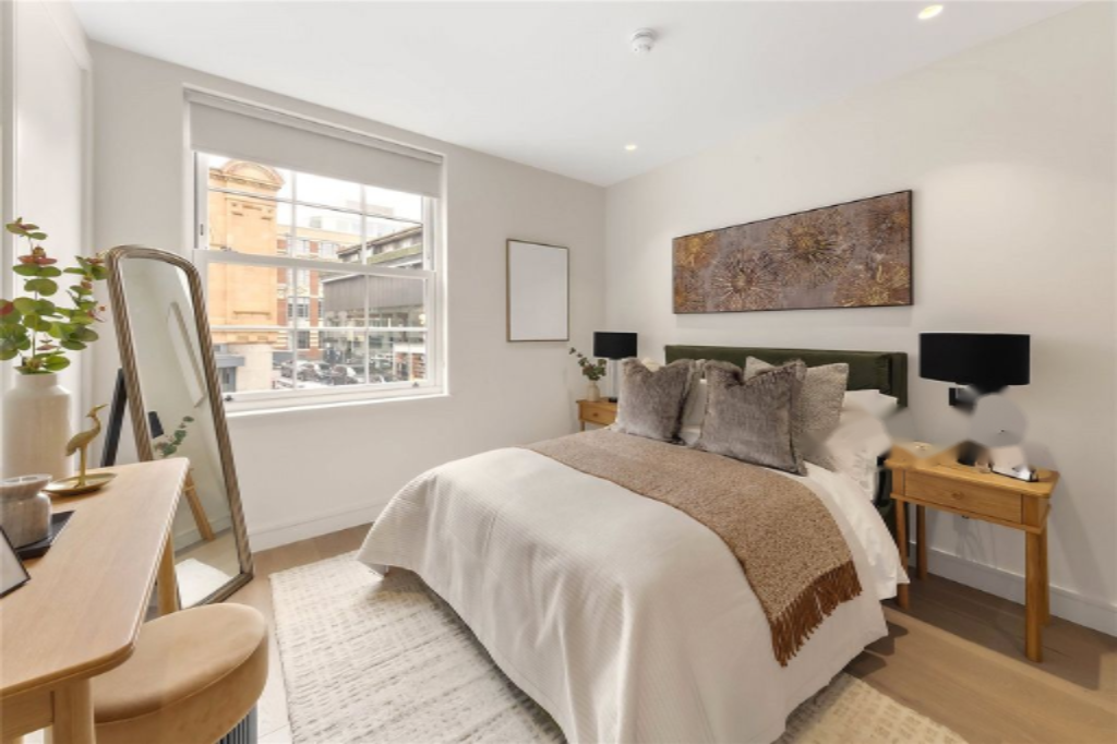 Piso en Londres, Reino Unido, 154 m² - imagen 1