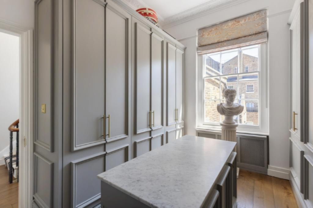 Appartement à Londres, Royaume-Uni, 235 m² - image 1