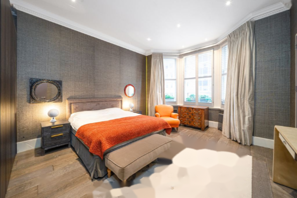 Flat in London, United Kingdom, 101 m² - picture 1