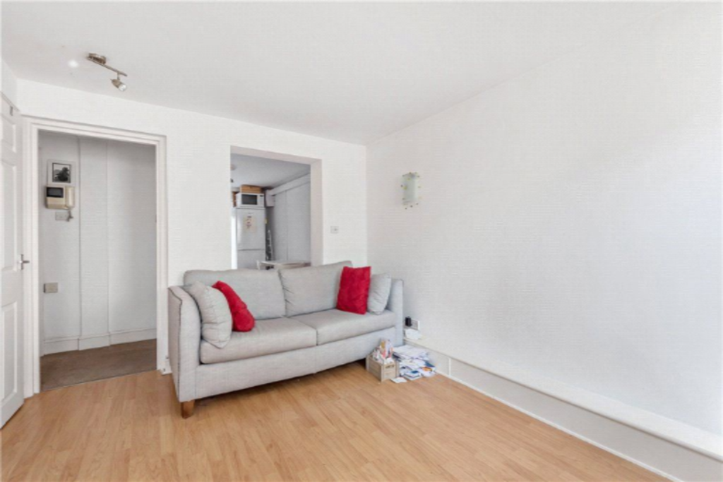 Flat in London, United Kingdom, 30 m² - picture 1